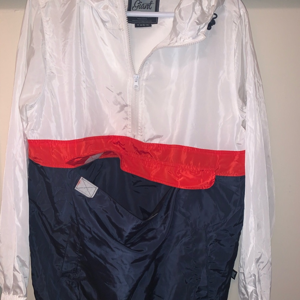 Pullover - Picture 2 of 3